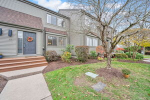 Homes for sale in Canton, CT | 56 Wickhams Fancy #56, Canton, CT 06019 | MLS# 24139540