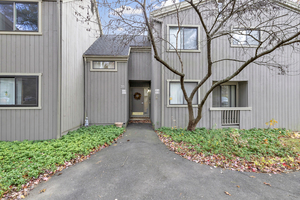 Homes for sale in Stratford, CT | 35 Algonquin Ln #D, Stratford, CT 06614 | MLS# 24139996