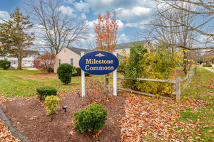 Homes for sale in Glastonbury, CT | 3 Periwinkle Ln #3, Glastonbury, CT 06033 | MLS# 24139535