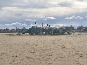 Homes for sale in Stratford, CT | 30 Winfield Dr, Stratford, CT 06615 | MLS# 24138467