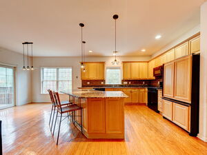 Homes for sale in Farmington, CT | 24 Worthington Dr #24, Farmington, CT 06032 | MLS# 24137769