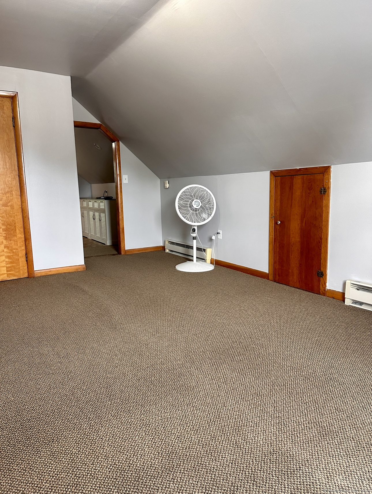 Photo 14 of 122 Hansen Avenue, Bridgeport, CT