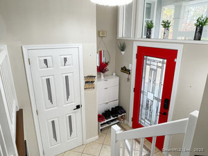 Homes for sale in Brookfield, CT | 1 Bayberry Dr, Brookfield, CT 06804 | MLS# 24131415