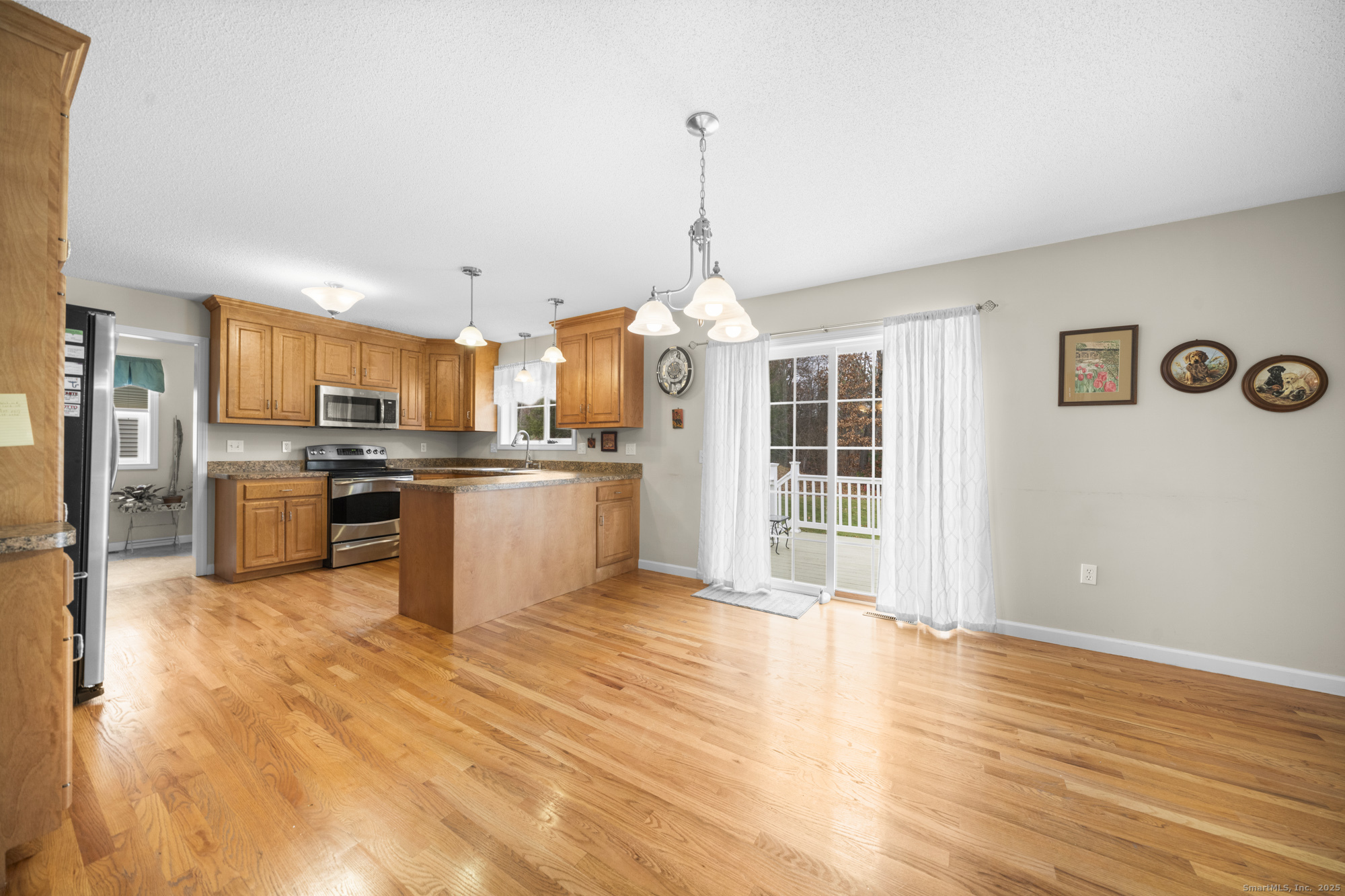 12 Woodridge Drive 12