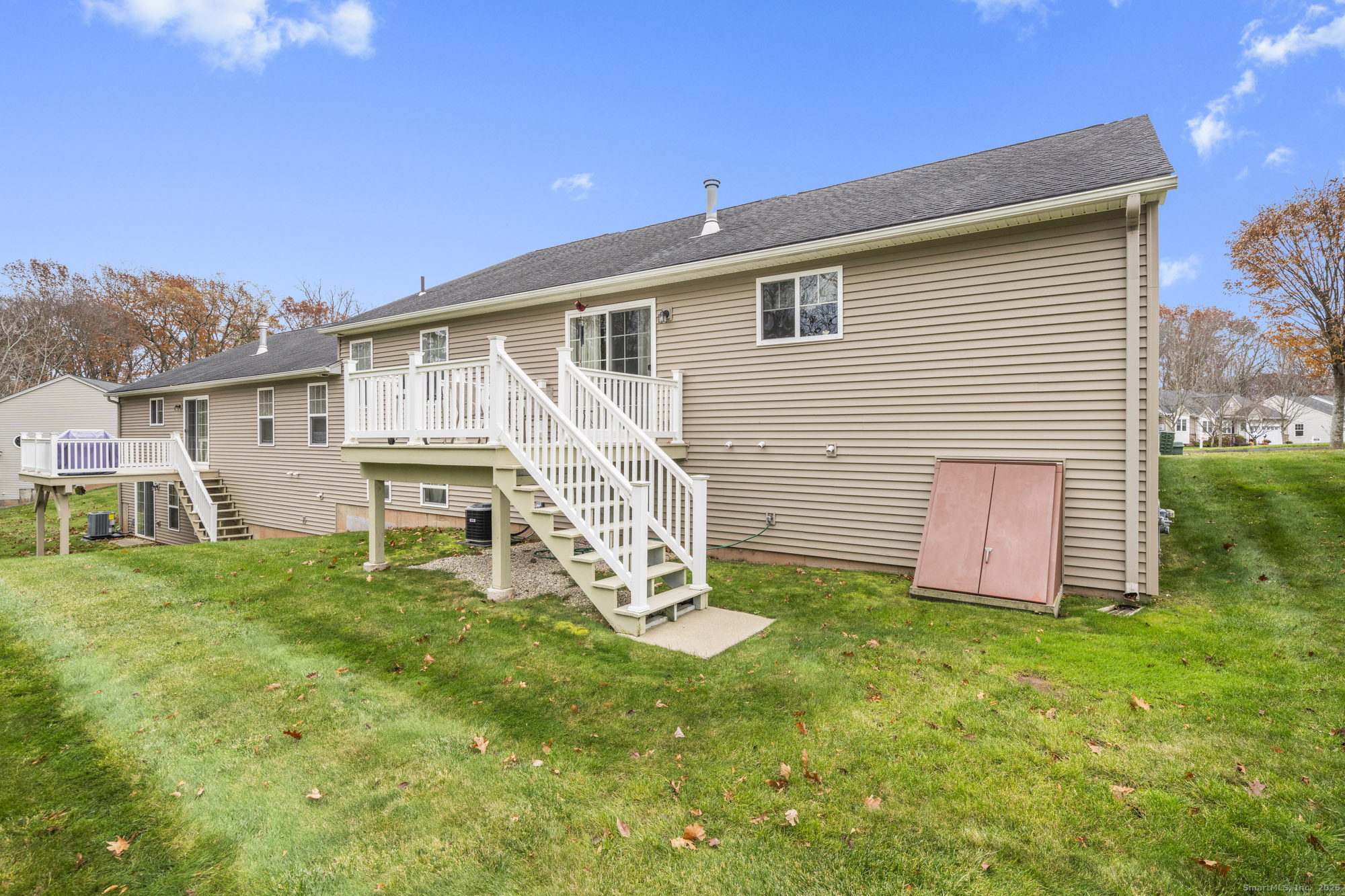 12 Woodridge Drive 12