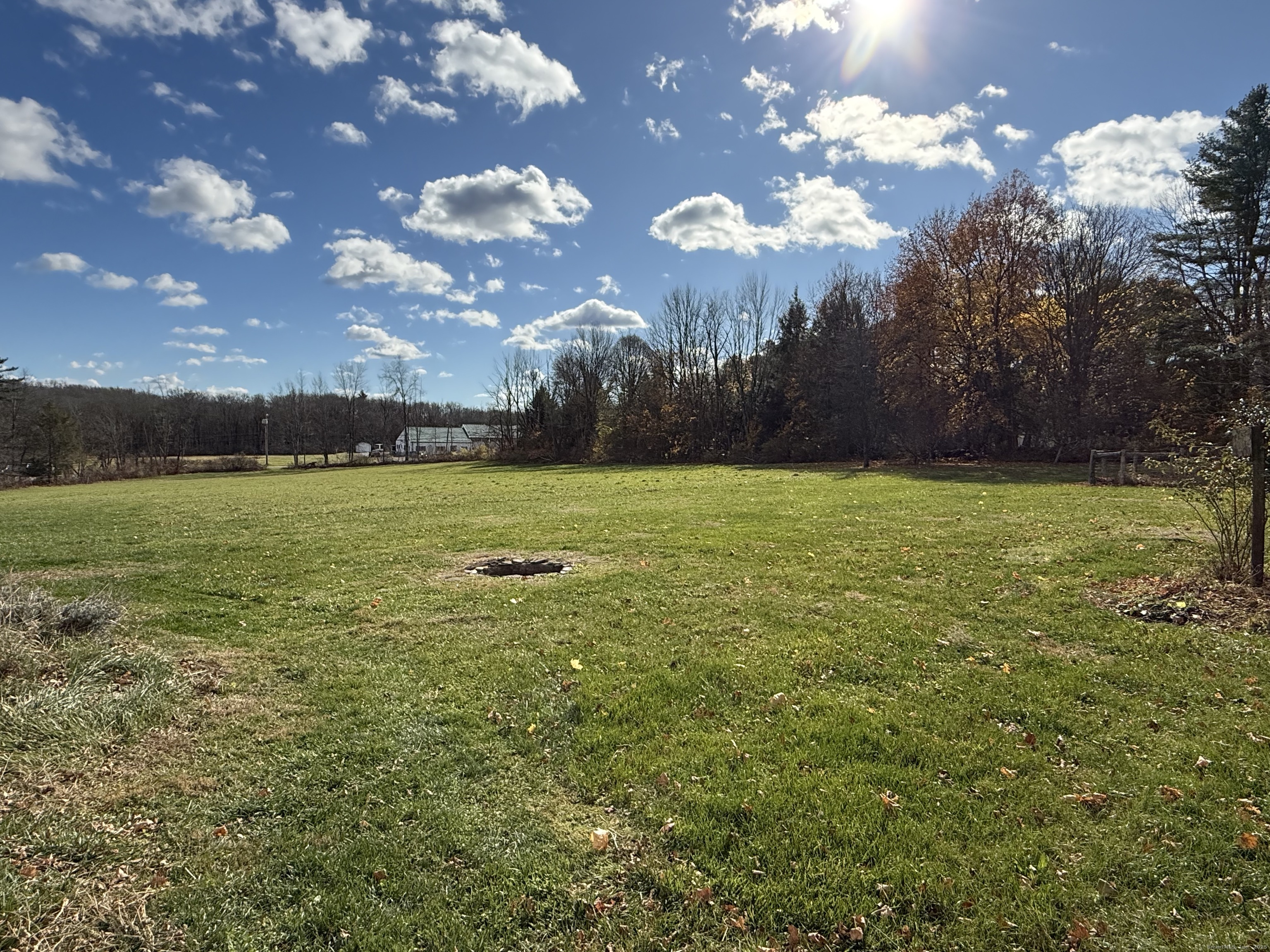 Homes for sale in Lebanon, CT | 927 Trumbull Hwy, Lebanon, CT 06249 | MLS# 24140288