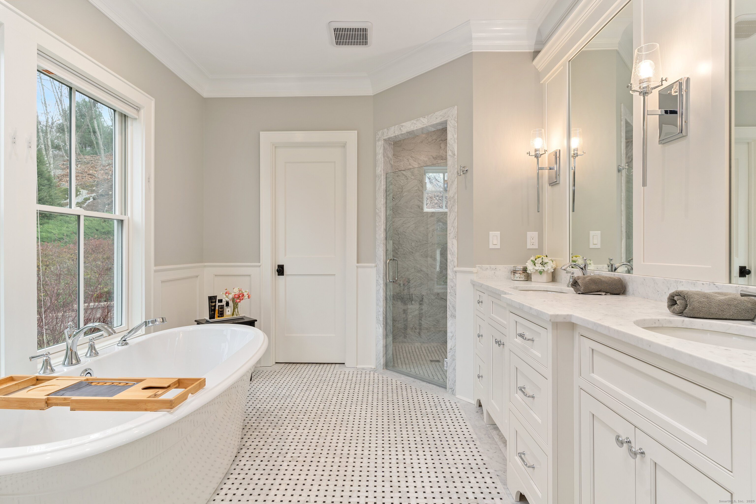 Photo 12 of 25 Hemlock Drive, Essex, CT