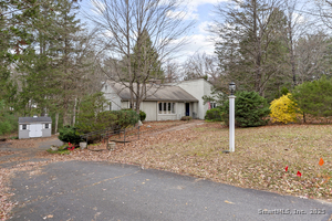 Homes for sale in Avon, CT | 114 Cold Spring Rd, Avon, CT 06001 | MLS# 24139245