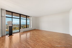 Homes for sale in Bridgeport, CT | 3200 Park Ave #11E2, Bridgeport, CT 06604 | MLS# 24139942