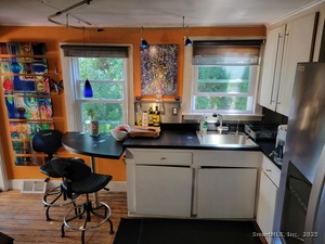 Homes for sale in Cromwell, CT | 33 Lincoln St, Cromwell, CT 06416 | MLS# 24128993