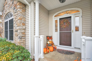 Homes for sale in Suffield, CT | 3 Green Briar Dr #3, Suffield, CT 06078 | MLS# 24140280