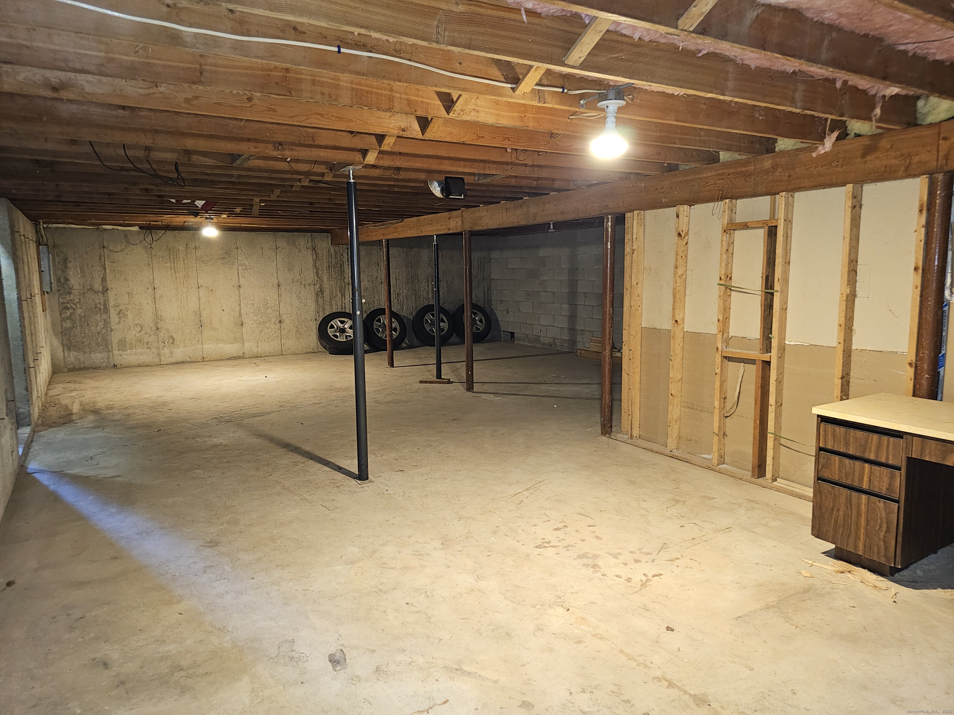 109 Seymour, Bristol, 06010, 3 Bedrooms Bedrooms, 0 ,2 BathroomsBathrooms,Single Family For Sale,For Sale,Seymour,0,24137515