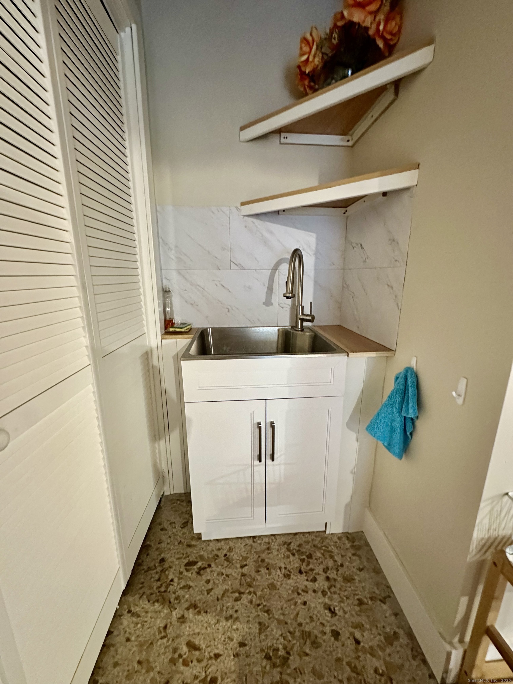 19 Talcott Mountain, Simsbury, 06070, 1 Bedroom Bedrooms, 0 ,1 BathroomBathrooms,Residential Rental,For Sale,Talcott Mountain,0,24140366