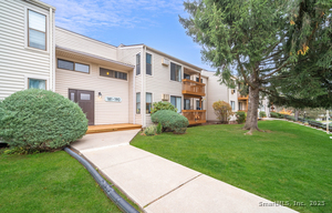 Homes for sale in Cromwell, CT | 188 Woodland Dr #188, Cromwell, CT 06416 | MLS# 24140305