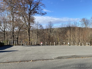 Homes for sale in New Milford, CT | 126 Carmen Hill Rd, New Milford, CT 06776 | MLS# 24137554