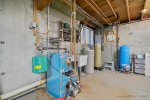 Homes for sale in Newtown, CT | 59 Great Ring Rd, Newtown, CT 06482 | MLS# 24138621