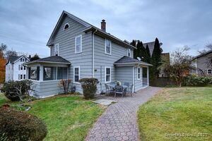 Homes for sale in Naugatuck, CT | 24 New St, Naugatuck, CT 06770 | MLS# 24140378