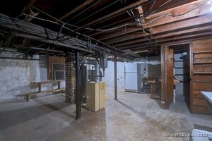 Homes for sale in Naugatuck, CT | 24 New St, Naugatuck, CT 06770 | MLS# 24140378