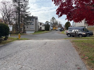 Homes for sale in Danbury, CT | 8 Ann Dr #APT B, Danbury, CT 06810 | MLS# 24128044