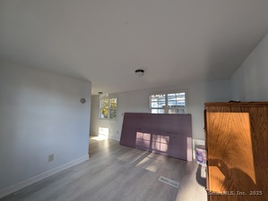 Homes for sale in Shelton, CT | 12 Horseshoe Dr, Shelton, CT 06484 | MLS# 24140408