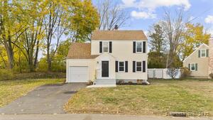 Homes for sale in North Haven, CT | 52 William St, North Haven, CT 06473 | MLS# 24140411