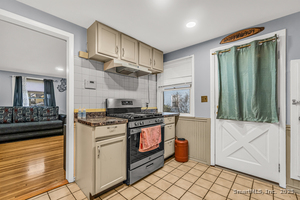 Homes for sale in Hamden, CT | 317 Franklin Rd, Hamden, CT 06517 | MLS# 24133931