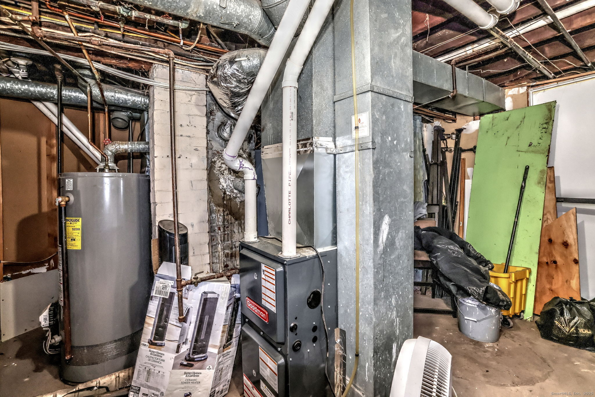 696 Kossuth, Bridgeport, 06608, 6 Bedrooms Bedrooms, 0 ,3 BathroomsBathrooms,Multi-family For Sale,For Sale,Kossuth,0,24140182