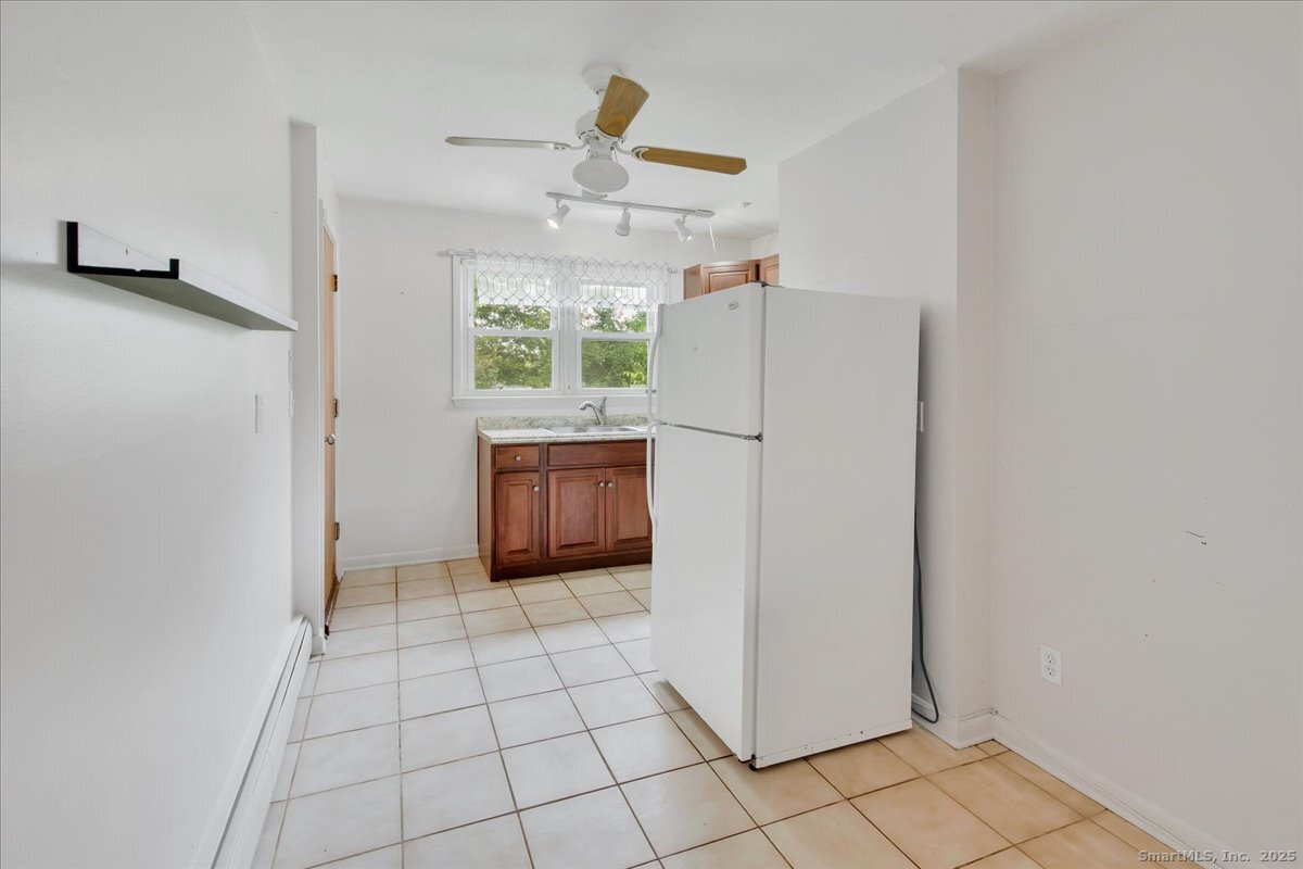 63 Maynard, Middletown, 06457, 2 Bedrooms Bedrooms, 0 ,1 BathroomBathrooms,Residential Rental,For Sale,Maynard,0,24137665