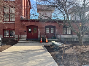 Homes for sale in Torrington, CT | 839 Main St #APT 104, Torrington, CT 06790 | MLS# 24140403