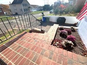 Homes for sale in Wallingford, CT | 30 Clinton Pl, Wallingford, CT 06492 | MLS# 24140097