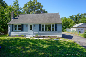 Homes for sale in Naugatuck, CT | 418 Horton Hill Rd, Naugatuck, CT 06770 | MLS# 24140574