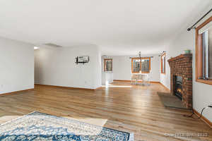 Homes for sale in Farmington, CT | 16 Cardinal Dr #16, Farmington, CT 06032 | MLS# 24140502