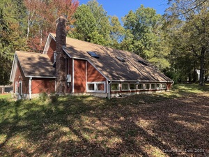 Homes for sale in Canton, CT | 121 Gracey Rd, Canton, CT 06019 | MLS# 24140498