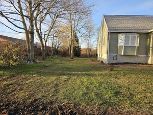 Homes for sale in East Haven, CT | 16 Vista Dr, East Haven, CT 06512 | MLS# 24140534