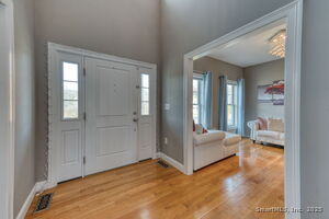 Homes for sale in Middletown, CT | 10 Talias Trl, Middletown, CT 06457 | MLS# 24139194