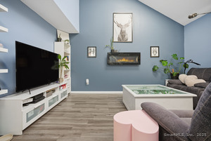 Homes for sale in Plainville, CT | 309 East St #APT 10, Plainville, CT 06062 | MLS# 24140579