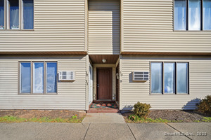 Homes for sale in Plainville, CT | 309 East St #APT 10, Plainville, CT 06062 | MLS# 24140579
