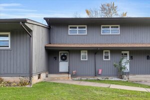 Homes for sale in Newington, CT | 131 Williamstown Ct #131, Newington, CT 06111 | MLS# 24140612