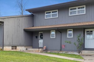 Homes for sale in Newington, CT | 131 Williamstown Ct #131, Newington, CT 06111 | MLS# 24140612