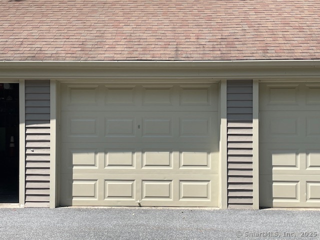 Photo 15 of 45 Riveredge Drive, Winchester, CT