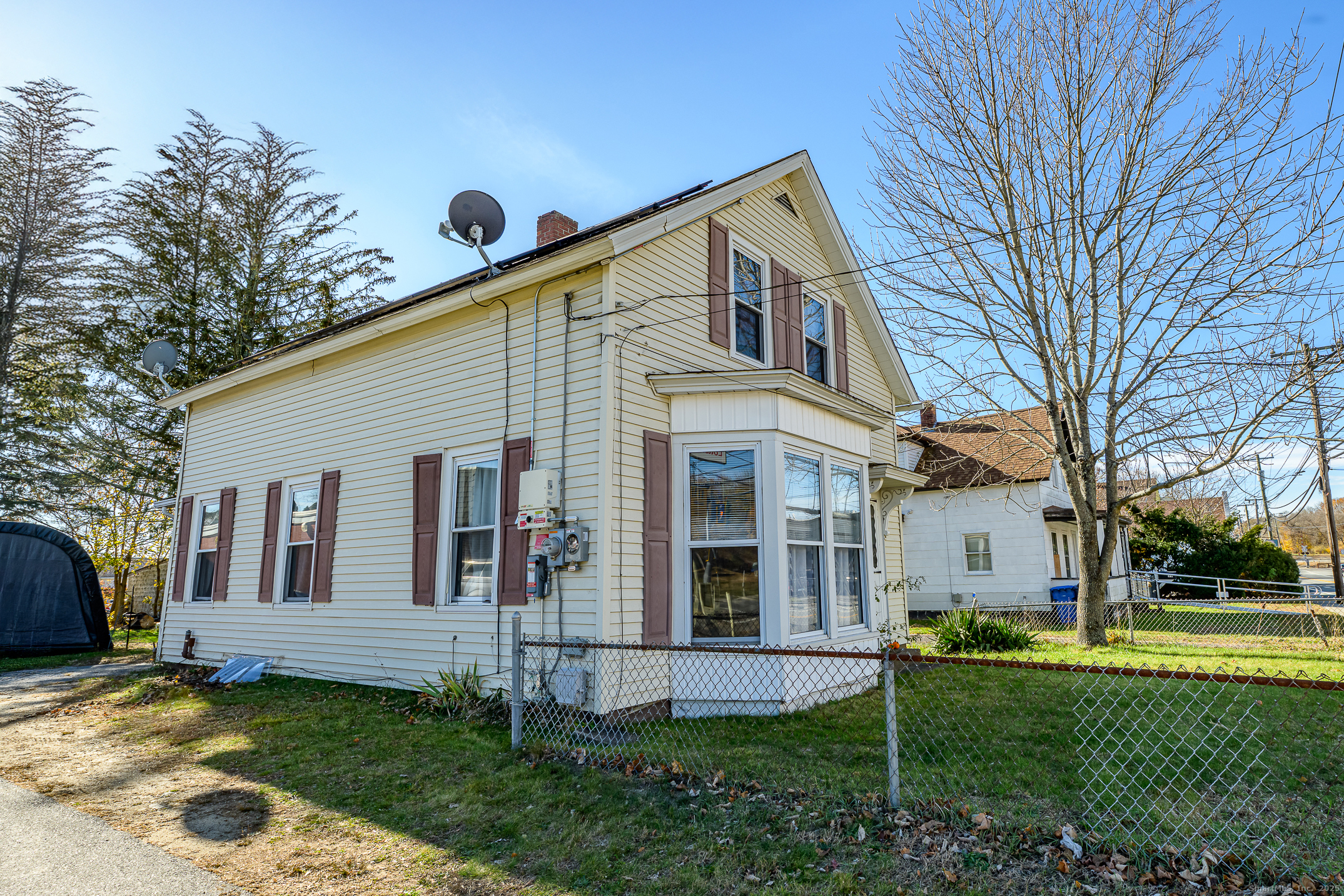 Homes for sale in Plainfield, CT | 33 Railroad Ave, Plainfield, CT 06374 | MLS# 24140575