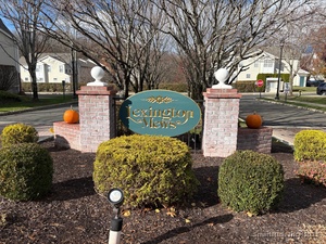 Homes for sale in Danbury, CT | 1206 Eaton Ct #1206, Danbury, CT 06811 | MLS# 24140176