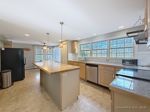 Homes for sale in Coventry, CT | 198 Forest Rd, Coventry, CT 06238 | MLS# 24140569