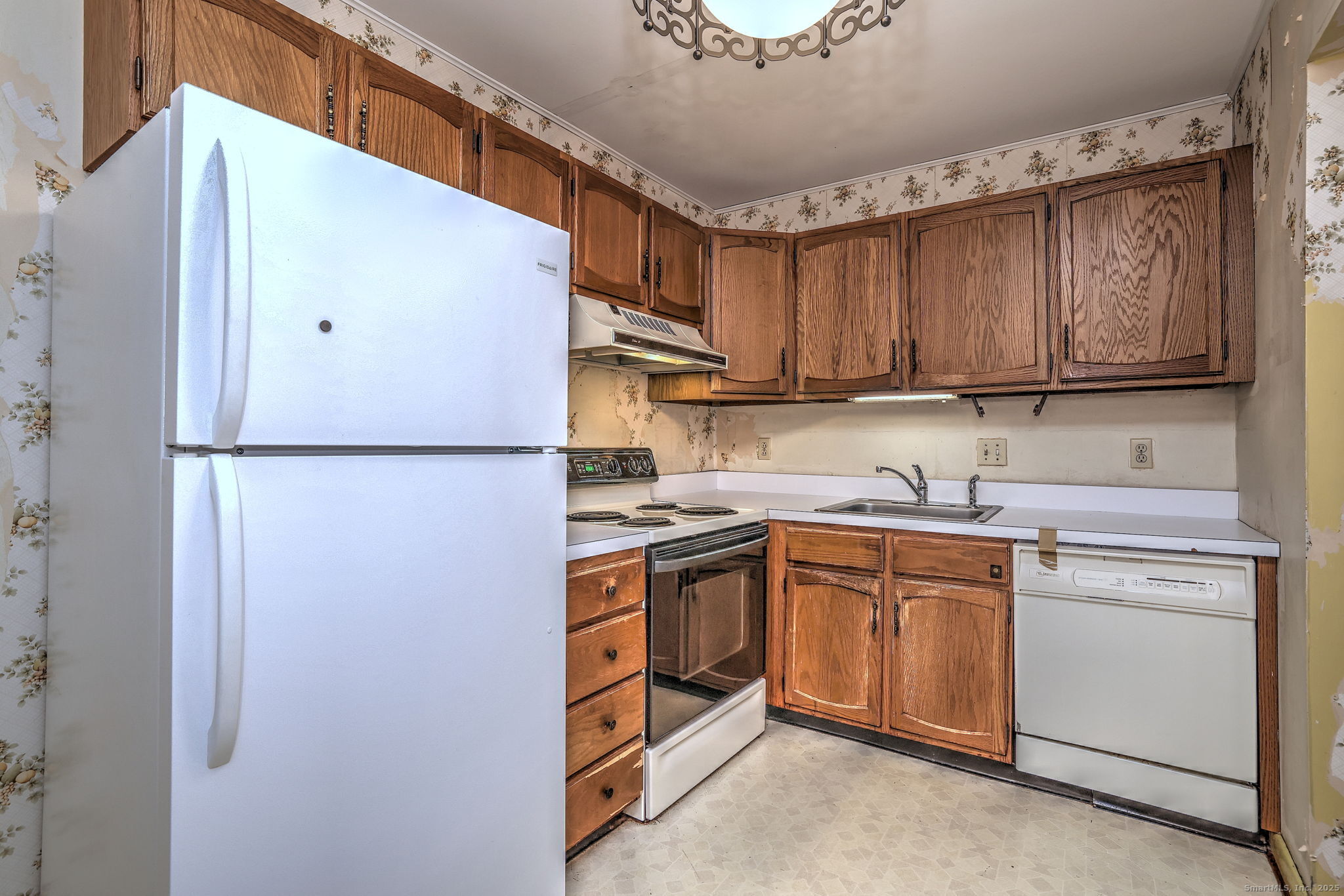 Photo 7 of 715 Frenchtown Road, Bridgeport, CT