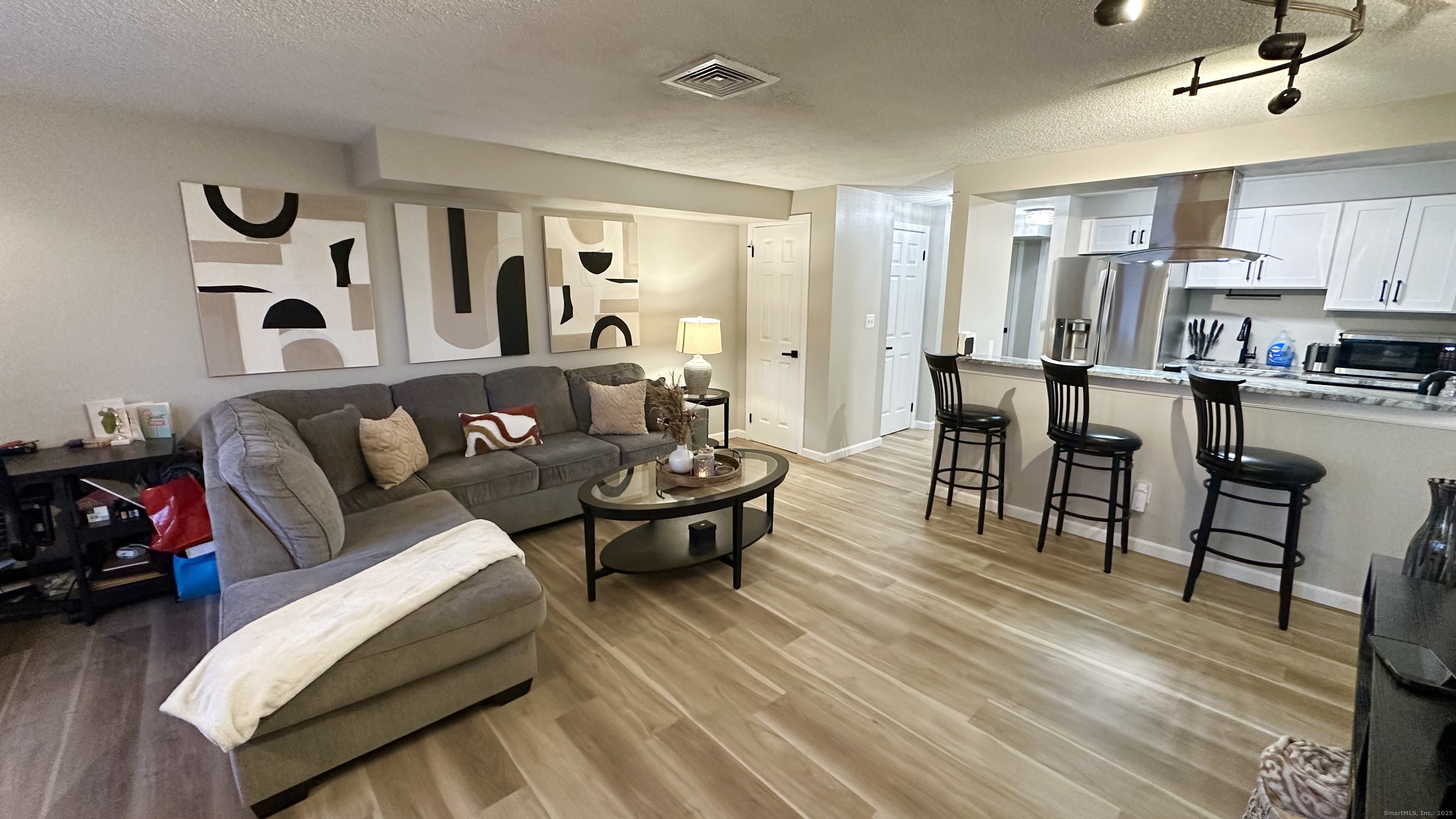 Photo 7 of 105 Tremont Avenue, Bridgeport, CT