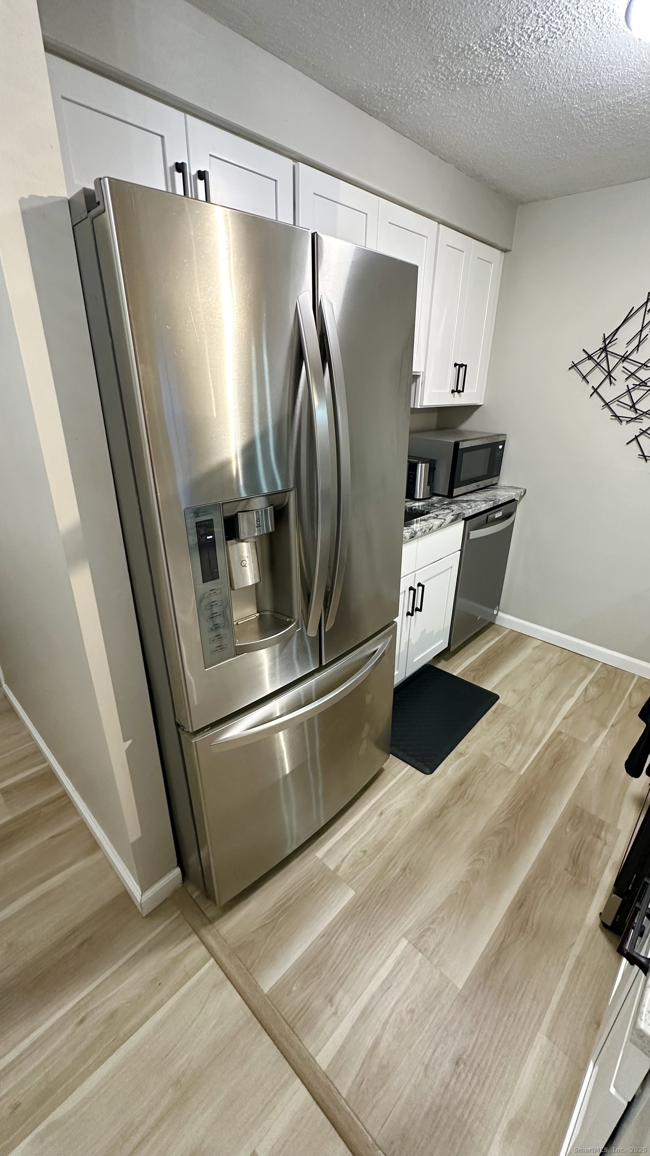 Photo 13 of 105 Tremont Avenue, Bridgeport, CT