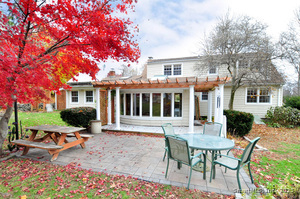 Homes for sale in East Granby, CT | 7 Peppercorn Ln, East Granby, CT 06026 | MLS# 24139874