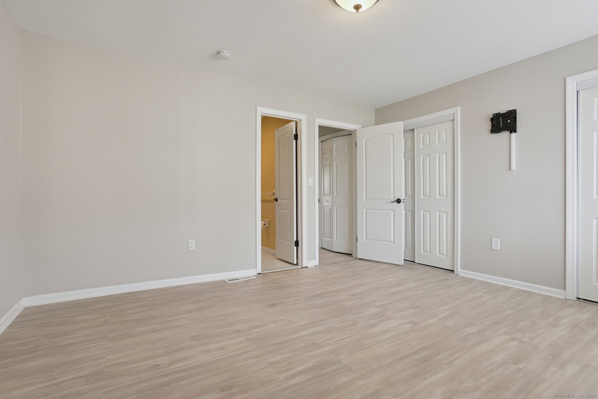 335 Monticello, Branford, 06405, 2 Bedrooms Bedrooms, 0 ,2 BathroomsBathrooms,Residential Rental,For Sale,Monticello,0,24132363