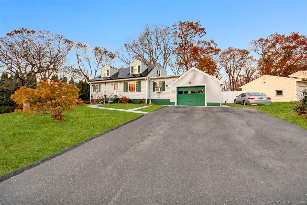 Homes for sale in Bridgeport, CT | 65 Clearview Dr, Bridgeport, CT 06606 | MLS# 24138591