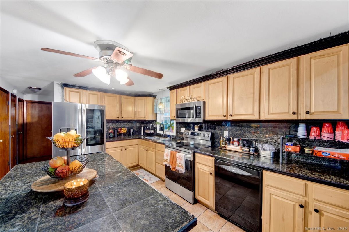 Homes for sale in Bridgeport, CT | 65 Clearview Dr, Bridgeport, CT 06606 | MLS# 24138591